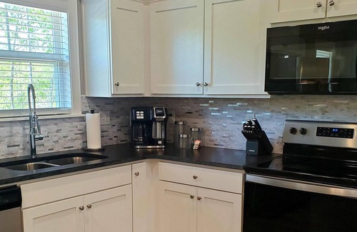 Holiday Island House | Villa Emory on the Lake. Close to Eureka Springs