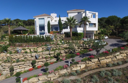 San Roque Villa | Villa en Montana con Vistas al mar y al Golf de La Reserva