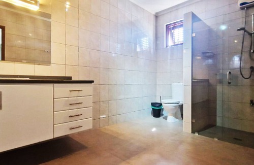 Lagun Villa | Villa Enchanting Seaside Villa in Lagun, Near Playa Lagun and Playa Jeremi