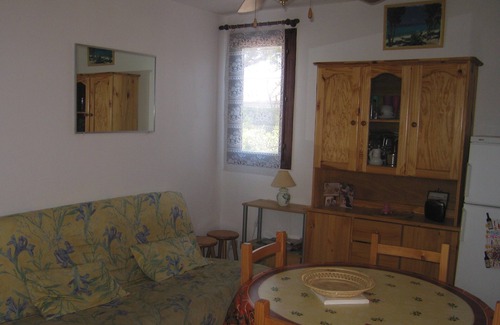 Vendres Villa | Villa Entouree D'un Jardin Arbore A LA MER A Vendres Plage