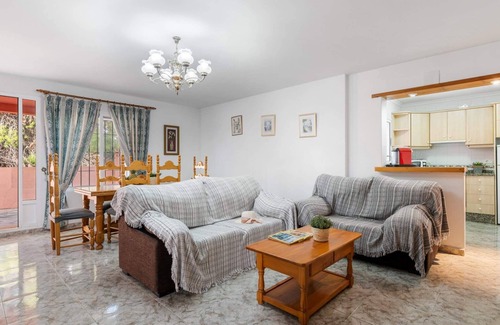 Pinar del Advocat Villa | Villa Enzo - PlusHolidays
