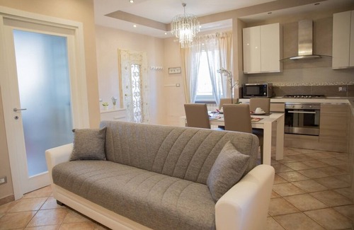 Isola Sacra Bed & Breakfast | Villa Erasi Guest House