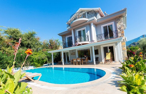 Dalyan City Center Villa | Villa Ercan - 5 bedrooms with private Pool In mature gardens in the centre.