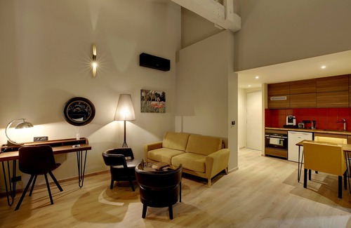 Saint-Bruno - Saint-Victor Apartment | Villa Erizio - Bordeaux Centre