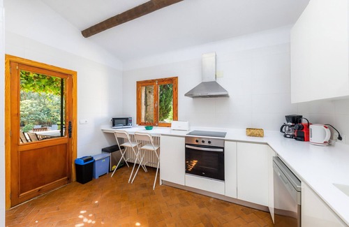 Pollensa Villa | Villa 'Es Garrovera' with Mountain View, Pool & Wi-Fi
