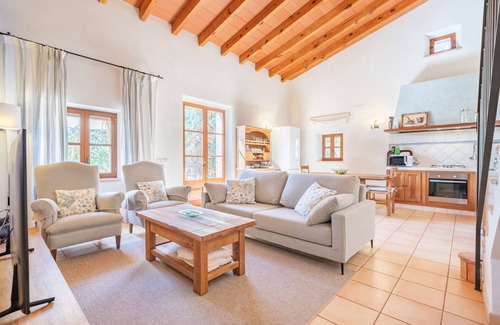 Felanitx Villa | Villa 'Es Lledoner 2' with Mountain View, Shared Pool and Wi-Fi
