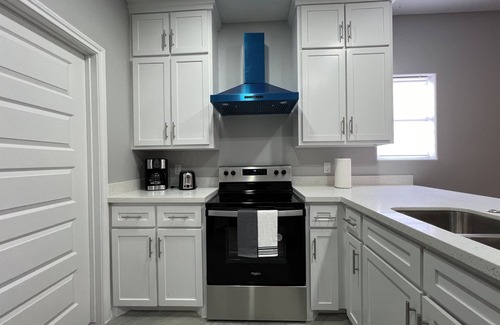 Brownsville Condo | Villa Escondida #3 -2BD- Straight Shot to SpaceX!