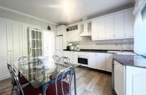 Les Tres Cales Villa | Villa Esperanza 4bedroom villa with air-conditioning & private swimming pool