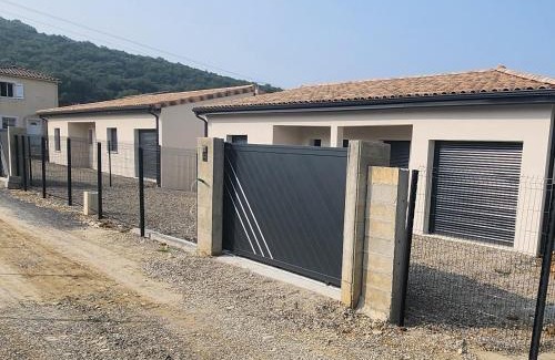 Ruoms Villa | Villa Evan Climatisation individuelle par pièce proche du centre-ville