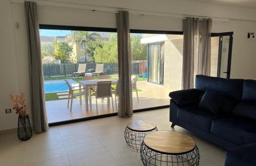 Geafond Villa | VILLA EXIRE