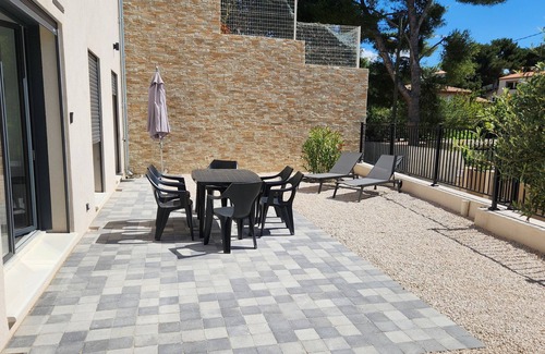 Sausset-les-Pins Apartment | Villa FAÏSSO Bas - apartment sleeps 6 & terrace - Sausset les pins-Côte bleue
