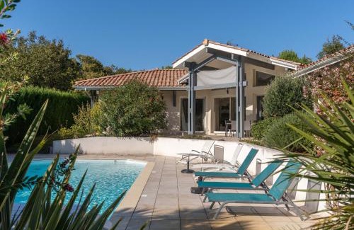 Biscarrosse Villa | Villa familiale avec piscine chauffée, clim, 4 chambres, proche golf et plages - FR-1-319-565