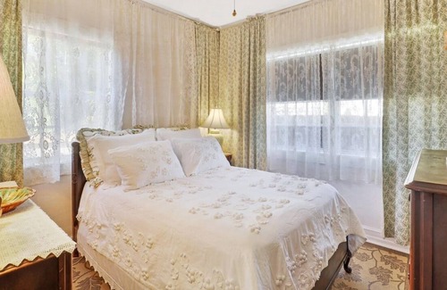 West Palm Beach Villa | Villa Fiore near Mar-A-Lago