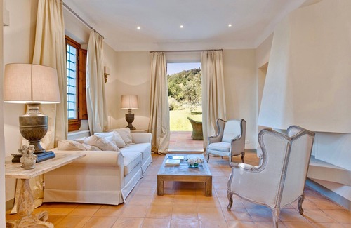 Montespertoli Villa | VILLA FIORENZA - Five Bedroom Villa, Sleeps 10