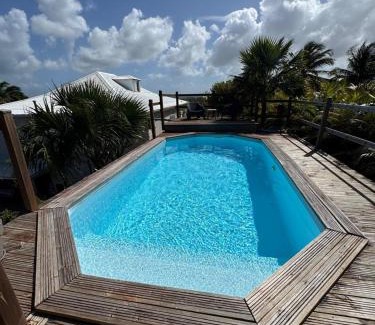 Le Moule House | villa fleurie