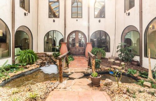 Marietta House | Villa Flora