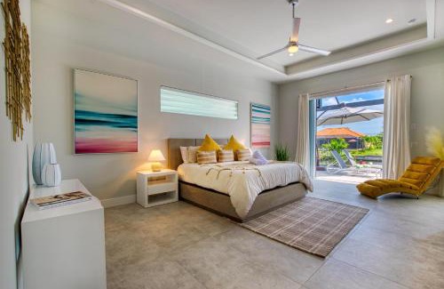 Pelican Villa | VILLA FOURTASTIC VIEW - 4 BEDS - 4,5 BATHS - 8 GUESTS - GULF ACCESS & POOL/SPA - BOAT