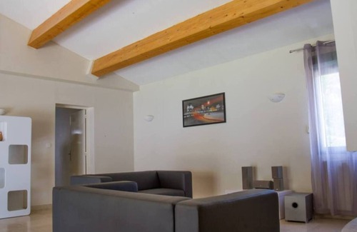 Plan-d'Aups-Sainte-Baume Villa | Villa "Piscine Sainte Baume" with Private Pool & Wi-Fi