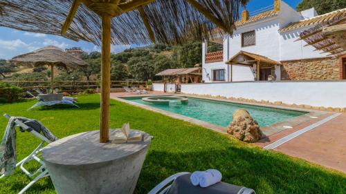 Iznajar Villa | Villa Fraskito Iznajar by Ruralidays