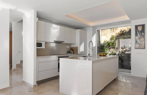 Mijas Villa | Villa Frelouka | Luxury villa for golf lovers with an amazing view.