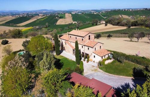 Bettolelle Villa | Villa Gelso - Tenuta esclusiva con piscina, sauna e vista panoramica