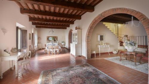 Toiano Villa | VILLA GINESTRAIO 14, Emma Villas
