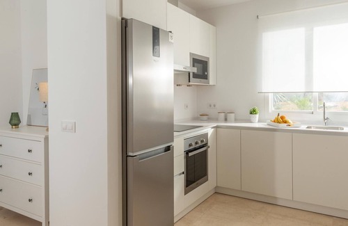 Benalup-Casas Vieja House | Villa 'Girasol' with Pool, Garden & Wi-Fi