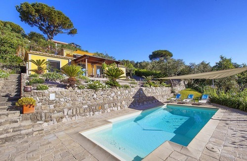 Sant'Agata sui Due Golfi Villa | Villa Gitana: A welcoming two-story villa which faces the sun and the sea, with Free WI-FI.