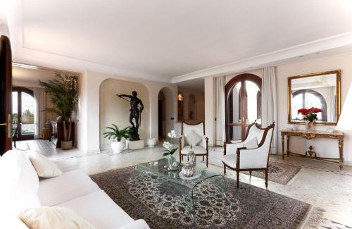 Galatina Villa | Villa Golia Pool Jacuzzi and Sauna - Happy Rentals