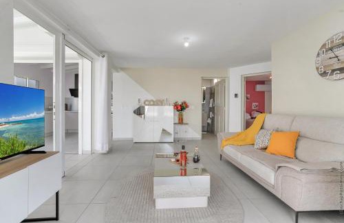 Pointe de la verdure Apartment | Villa Gosier T3 COSY JACUZZI - ROMANTIQUE