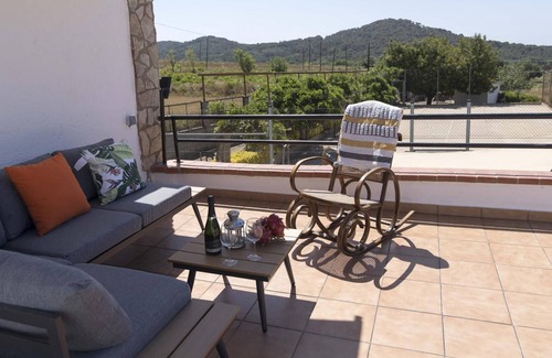 Tordera Villa | VILLA GRACIA LUX 1, BEAUTIFUL HOUSE IN NATURE AND CLOSE TO SEA, POOL AND TENNIS.