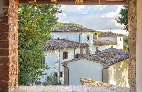 Pelago Apartment | Villa Grassina Trilocale sleeps 6, WIFI, pool, nature