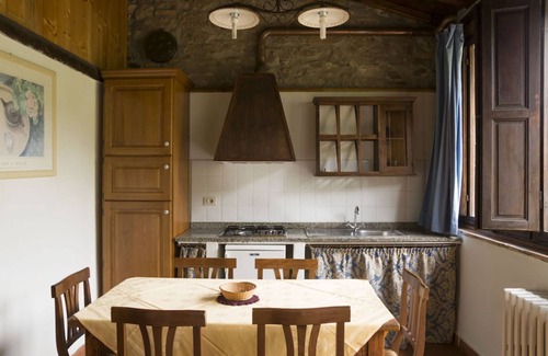 Pelago Apartment | Villa Grassina Trilocale sleeps 5, WIFI, pool