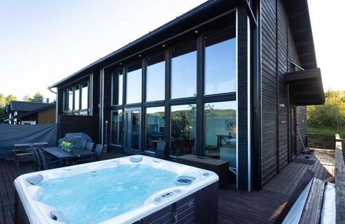 Jamsa House | Villa Halla 2 - 8 henkilölle, HimosYkkösen alue, 76m²+36m²