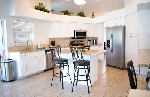 Caloosahatchee Villa | Villa Helen in Cape Coral