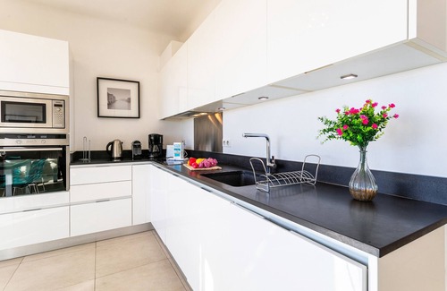 Villefranche-sur-Mer Apartment | VILLA HENRIETTA AP4070 by RIVIERA HOLIDAY HOMES