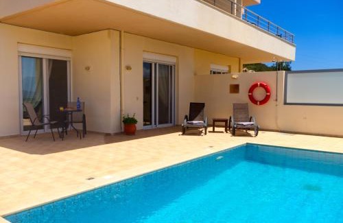 Vathi House | Villa Hibiscus, piscine privée avec une vue splendide