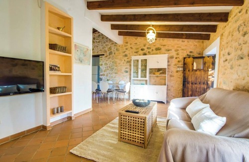 Montuiri House | Villa 'Higo Chumbo - Era De Son Castanyer' with Private Pool, Private Terrace and Wi-Fi