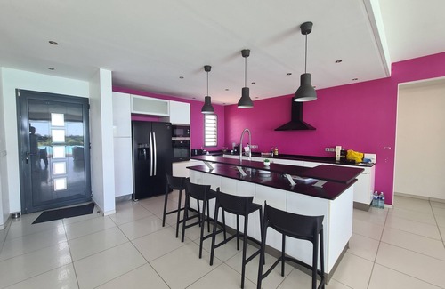 Sainte-Anne House | villa HX high standing, swimming pool, beach, seen sea since the continuation