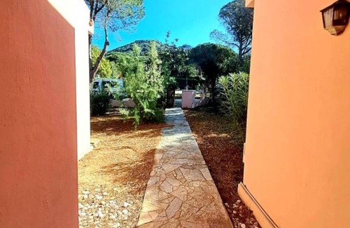 Campulongu Villa | Villa 'Ibiscus' with Sea View, Private Terrace and Air Conditioning