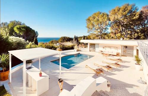 Cassis Villa | Villa Iconique et calme absolu pour 1 à 10 Personnes