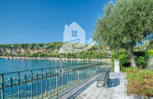 Saint-Jean-Cap-Ferrat Villa | Villa Idyllique en front de mer