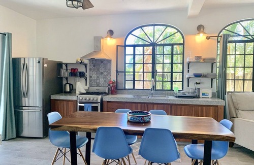 San Francisco House | Villa Iguana ,40% summer discount, pool, includes golf cart, near the beach