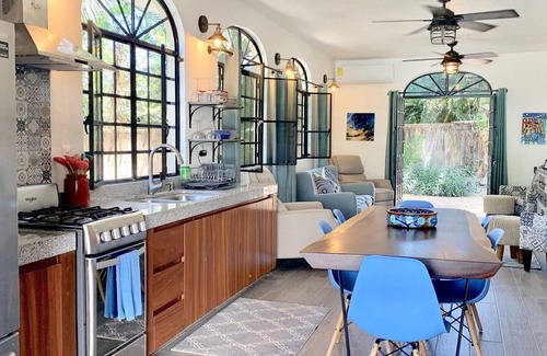 San Francisco House | Villa Iguana ,40% summer discount, pool, includes golf cart, near the beach