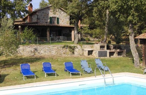Radicofani Villa | Villa Il Cerro