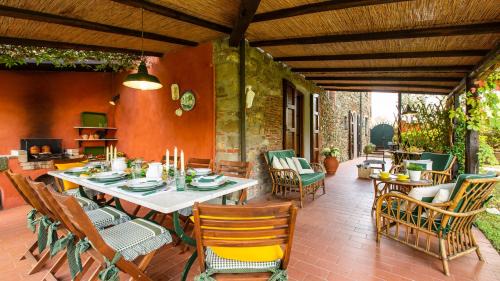 San Michele di Moriano Villa | VILLA IL COLLE DI MORIANO 8, Emma Villas