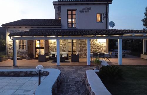 Uri Villa | Villa in Campagna con Piscina Privata