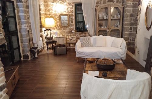 Uri Villa | Villa in Campagna con Piscina Privata