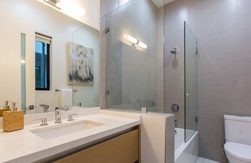 Melrose Villa | Villa In Center Of West Hollywood Pool 5 bedroom Piano