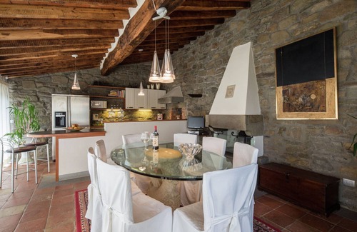 Cortona Villa | Villa in Cortona with Pool & Hill Views